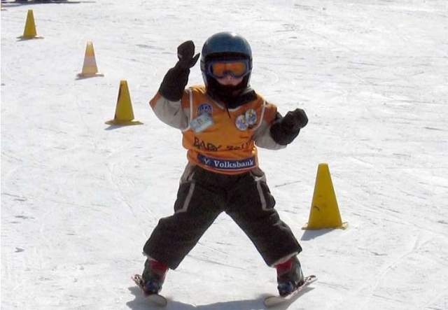  Pequeños esquiadores 